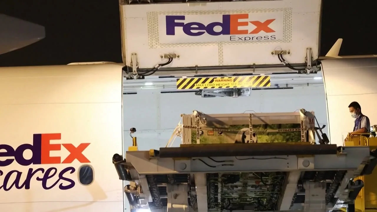 Video thumbnail: Full Departure Video - Send-off, Loading and Daily Footage (CGTN)
